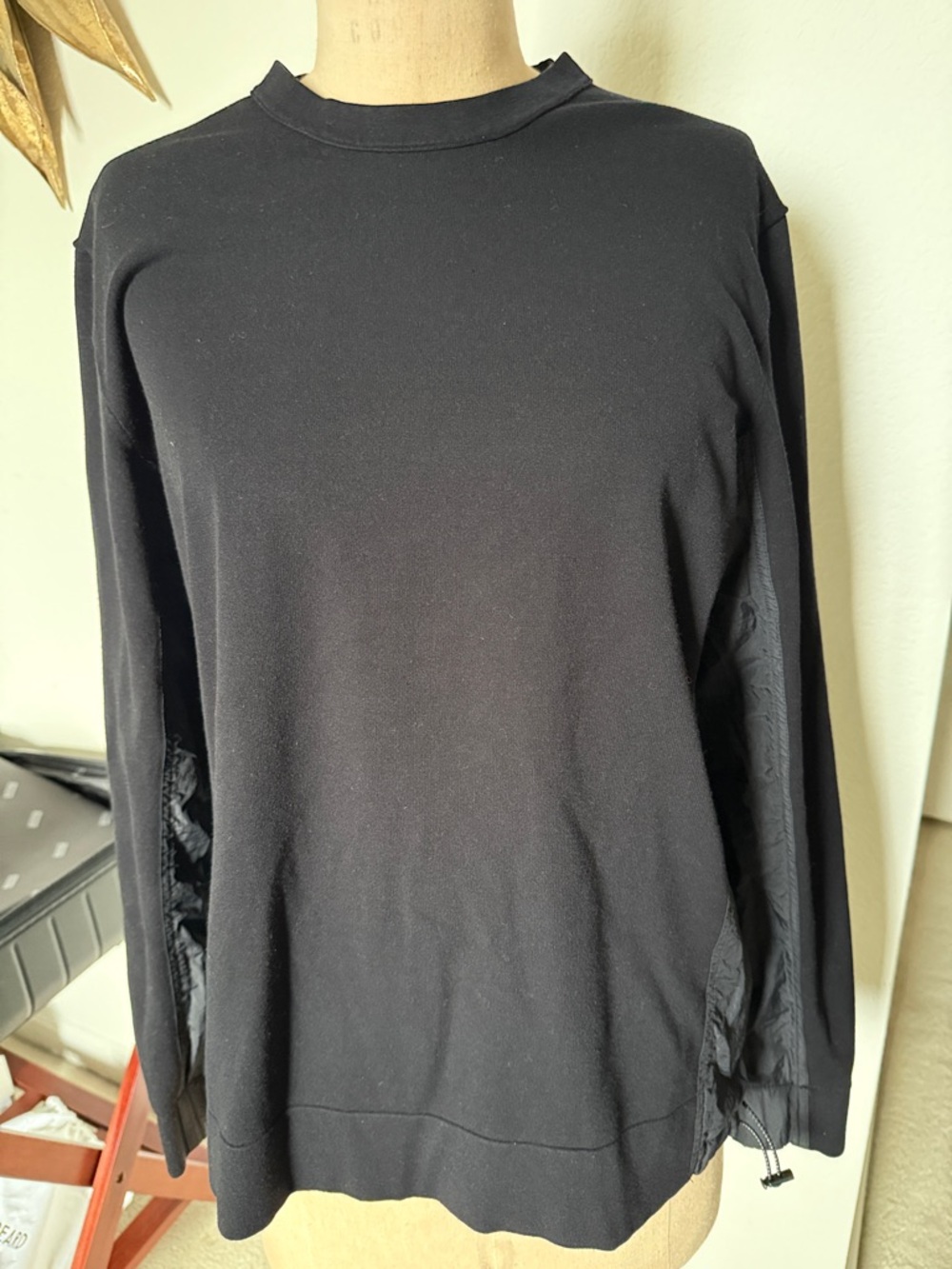Vince Black Long Sleeve Pullover Sweatshirt